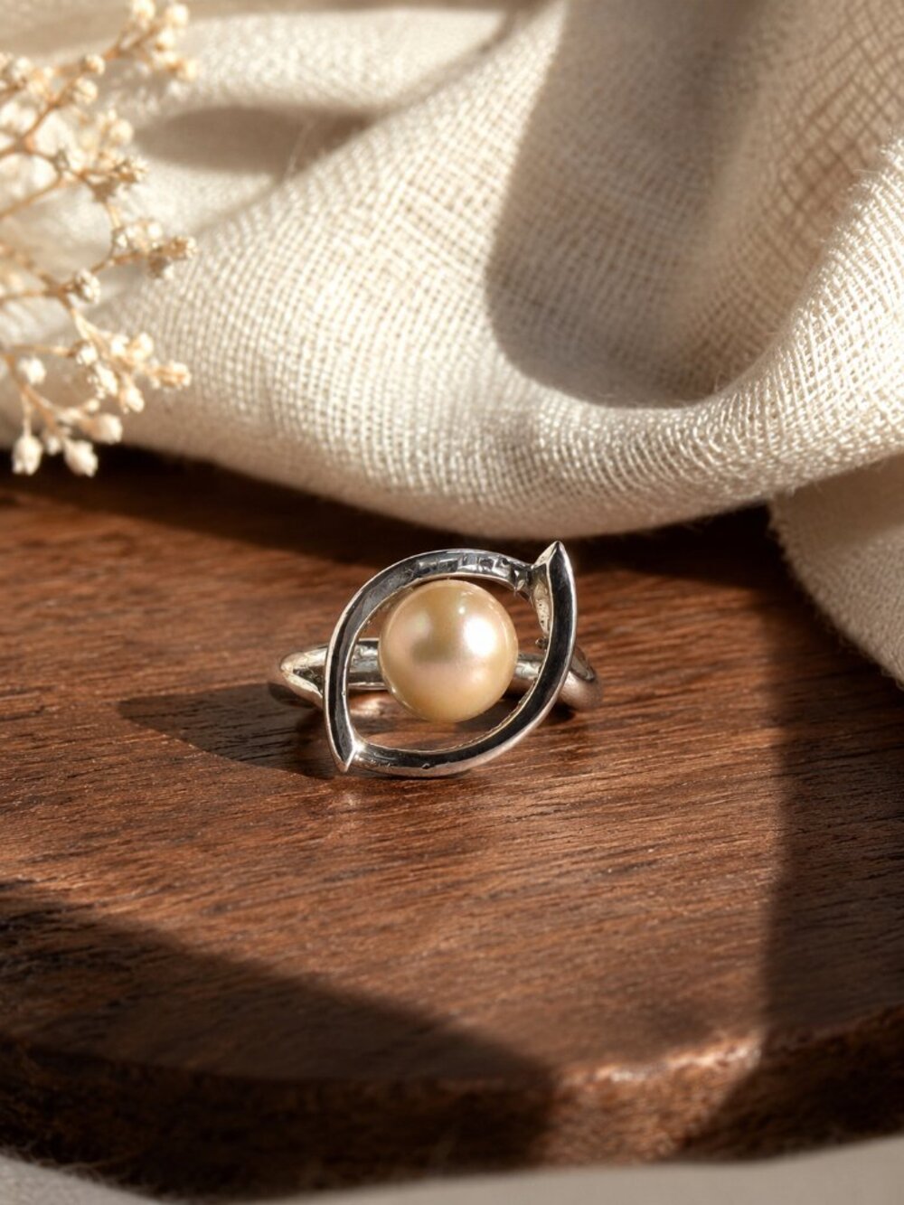 Vintage Sterling Silver Freshwater Pearl Ring 925 Modernist Size 6.75
